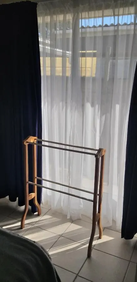 Apartment San-Lou Airbnb Port Elizabeth South Africa
